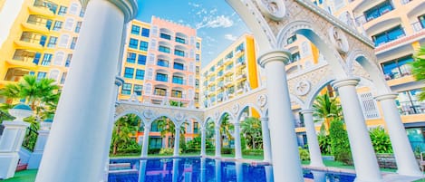 3 piscinas al aire libre, sillones reclinables de piscina