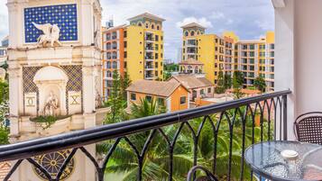 Deluxe Double Room, Pool View | Balcony