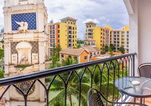 Quarto casal luxo, vista para a piscina | Sacada