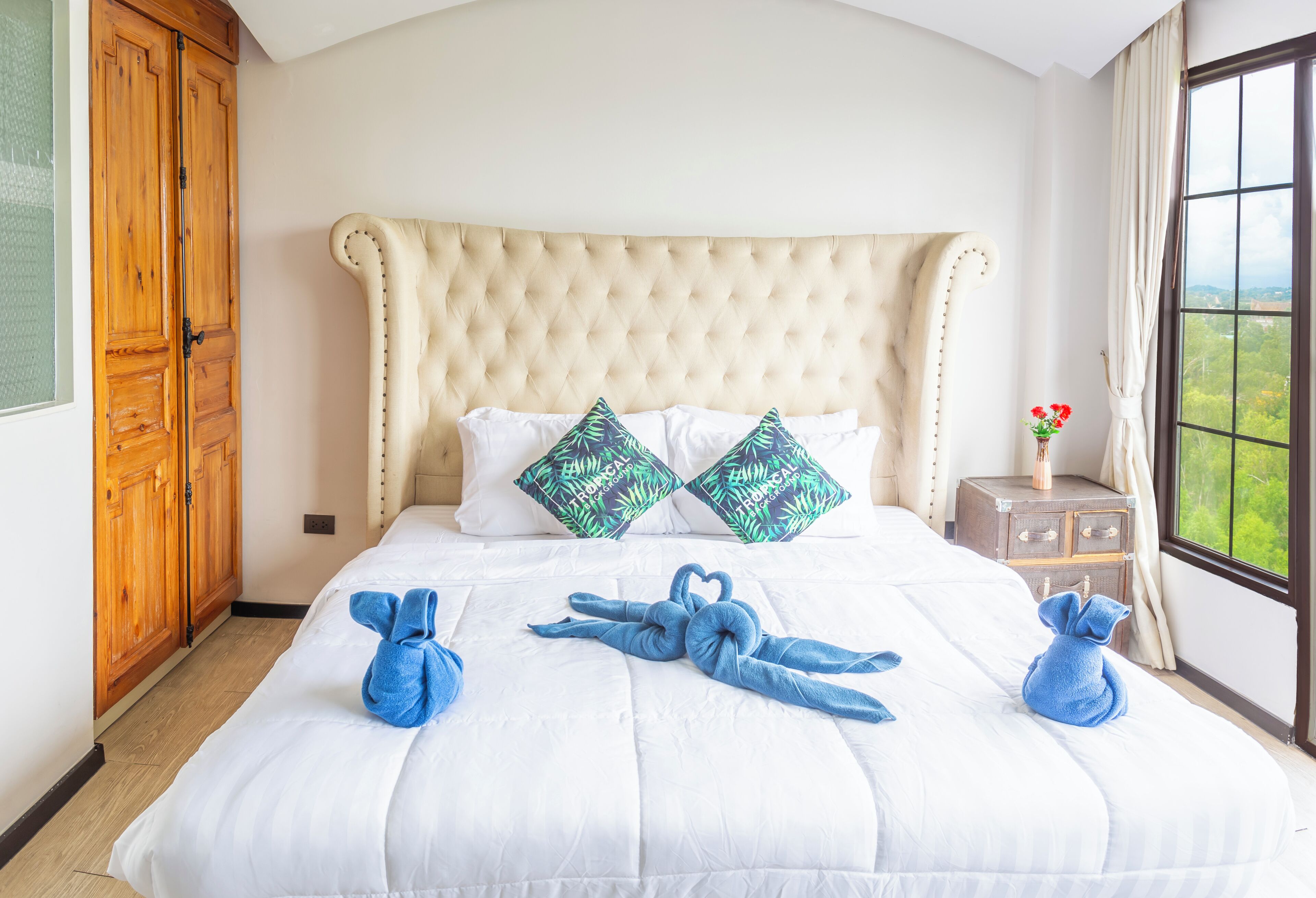 Classic Apartment | In-room safe, desk, blackout drapes, WiFi (free)