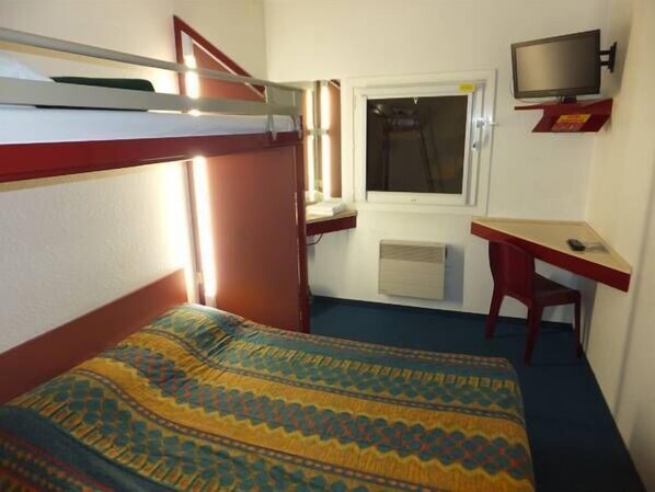 Quarto casal | Escrivaninha, Wi-Fi de cortesia