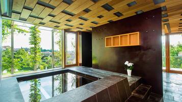 Sauna, hot tub, steam room, body treatments, hot stone massages