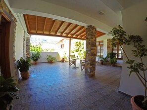 Apartment | Terrace/patio - Tarsanas Apartments (Samos)