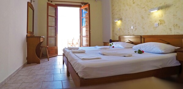 Apartment | 1 bedroom, in-room safe, soundproofing, iron/ironing board - Tarsanas Apartments (Samos)