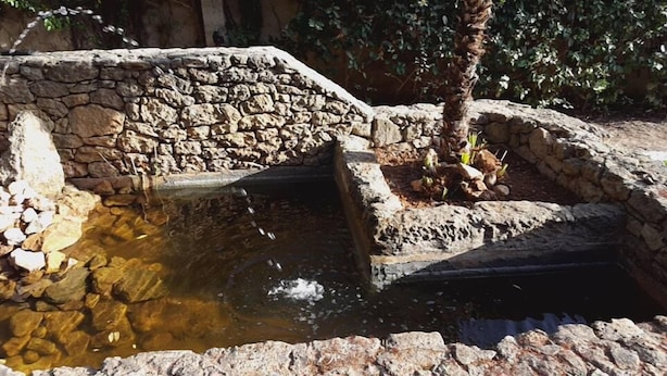 نافورة