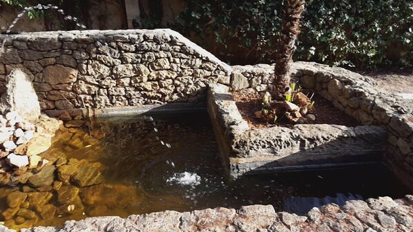Fountain - Villa Edera (Alghero)