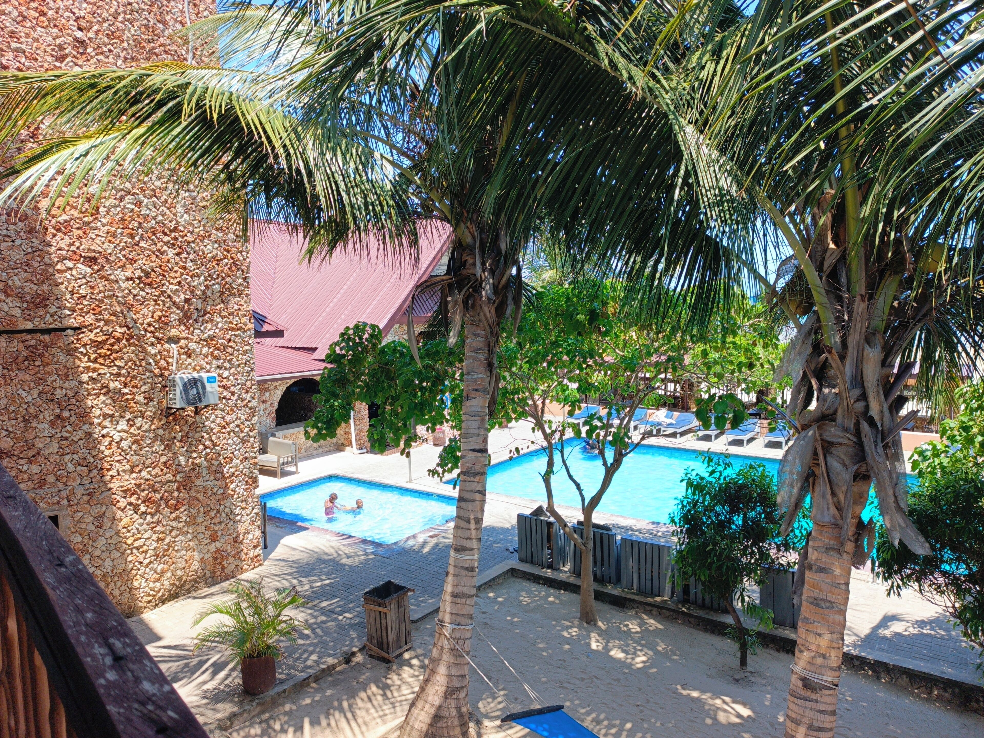 Sea View with Balcony | Tempur-Pedic-senger, safe på rommet og skrivebord