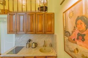Private kitchenette