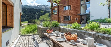 Deluxe Apartment, Accessible, Private Bathroom (Family) | Terrace/patio
