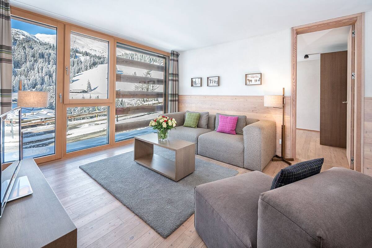 Deluxe Apartment, Accessible, Private Bathroom (Family) | Lounge