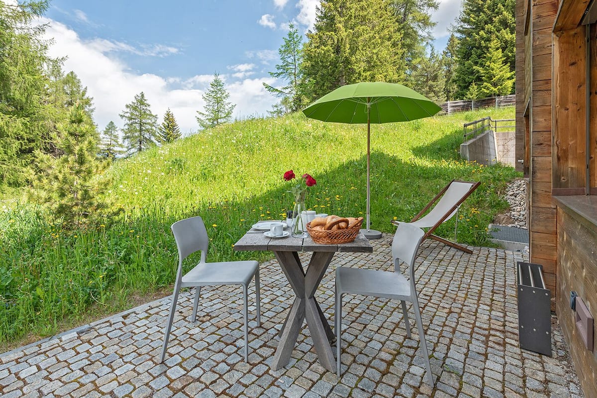 Appartement Supérieur, accessible aux personnes à mobilité réduite, salle de bains privée | Terrasse/Patio