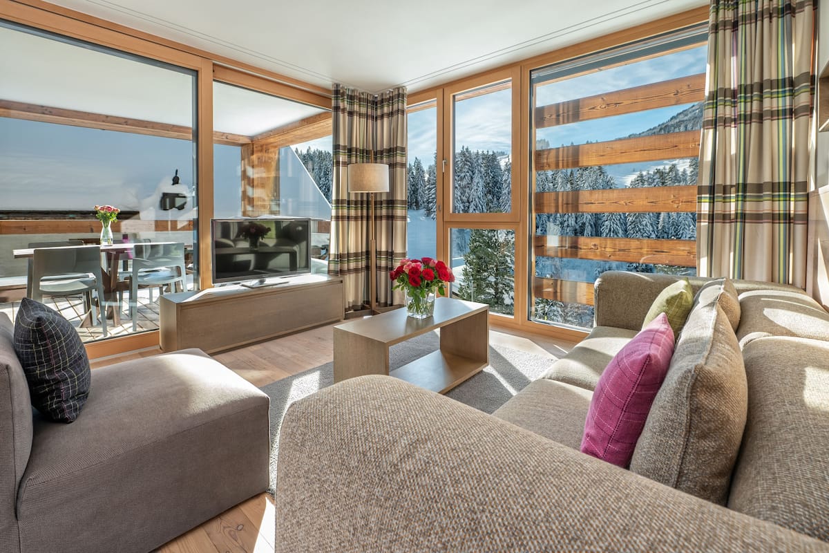 Deluxe Apartment, Accessible, Private Bathroom | Lounge