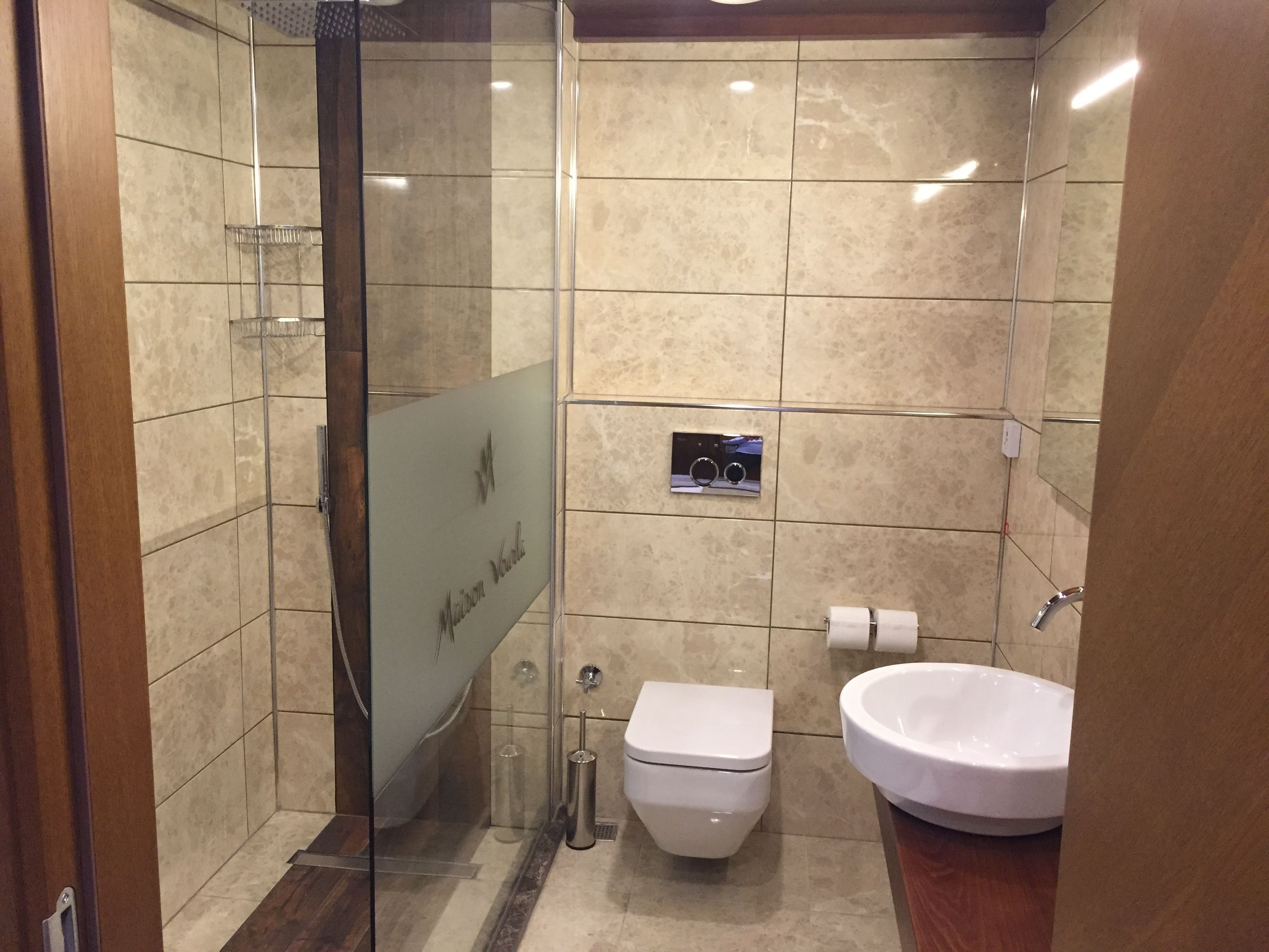 deluxe room, 1 queen bed | bathroom | shower, free toiletries, hair dryer, bathrobes