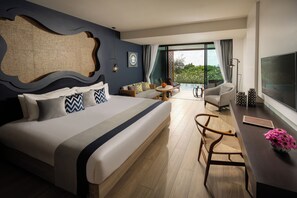 Deluxe Suite, 1 King Bed, Pool Access, Sea View