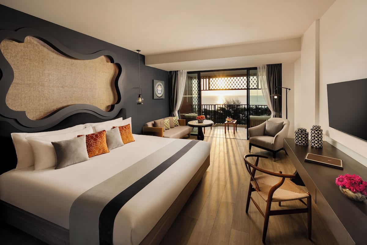 Chambre « Premier », 1 très grand lit, balcon, vue mer