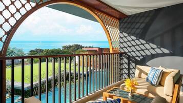 1 bedroom, premium bedding, down comforters, minibar