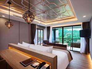 Suíte luxo, vista para a montanha (Whirlpool bath) | Roupas de cama premium, edredons de pluma, frigobar, cofres nos quartos