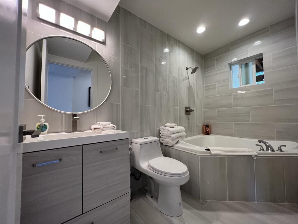 Deluxe Double Room, 1 Bedroom, Jetted Tub, Mountain View