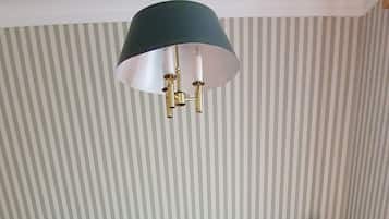 Deluxe-Doppelzimmer, 2 Einzelbetten, Gartenblick | Schreibtisch, Zustellbetten, kostenloses WLAN, BettwÀsche