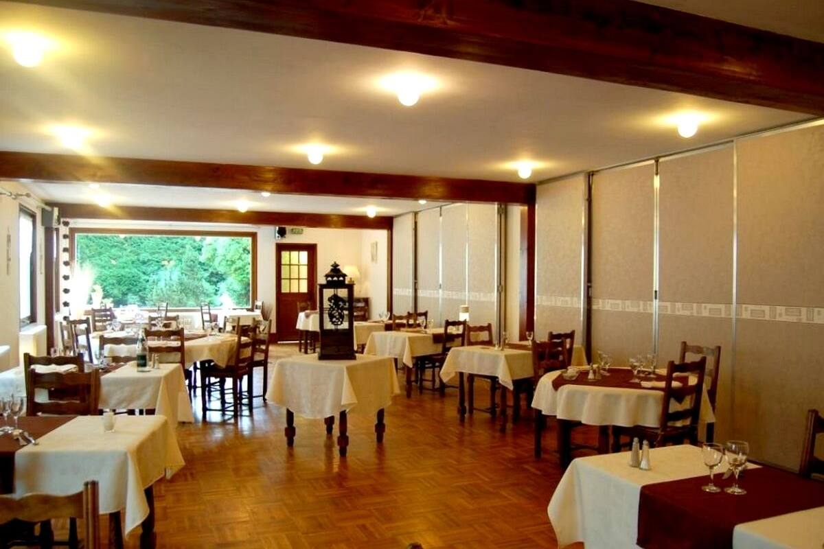 restaurant