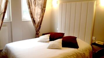 Standard Double Room | Desk, free cribs/infant beds, free WiFi