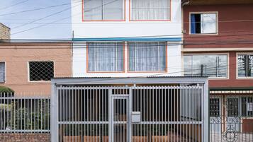 Apartamento, 4 quartos | Fachada da propriedade