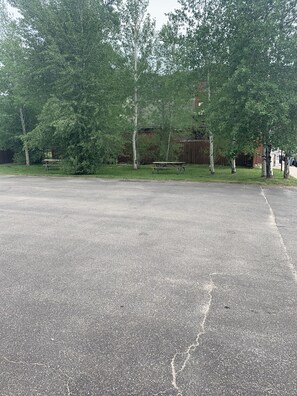 BBQ/picnic area