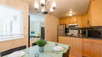 Comfort Condo, 2 Bedrooms | Private kitchen | Fridge, microwave, oven, stovetop
