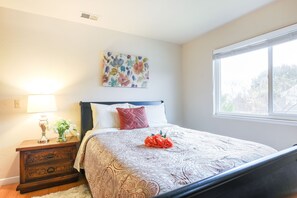 Leilighet – comfort, 2 soverom | 2 soverom, sengetøy i egyptisk bomull og individuelt dekorert