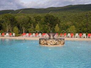 Innenpool, beheizter Pool