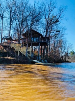 Exterior - 1 BEDROOM 1 BATH, TREE-CABIN BY A 20 ACRE PRIVATE LAKE (Jackson)