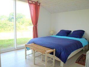2 bedrooms, iron/ironing board, travel crib, free WiFi