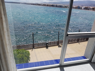 Apartment BrisaMarCanarias 1st line Sea wifi / Sat Solarium 3 room 2bathroom Views