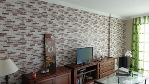3 habitaciones, tabla de planchar con plancha y wifi gratis 