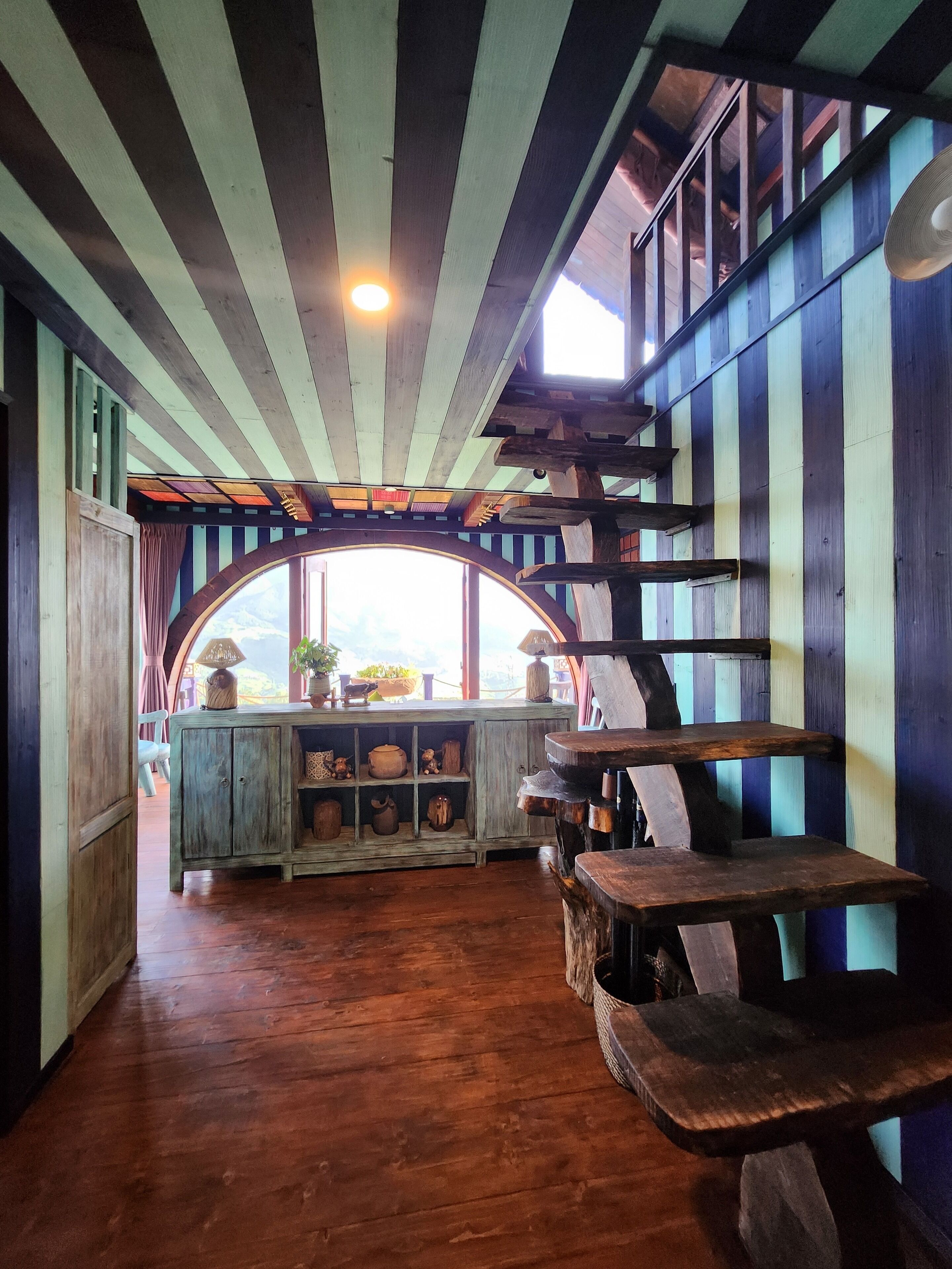 signature studio, 2 bedrooms, mountain view | 1 bedroom, down duvets, in-room safe, individually decorated