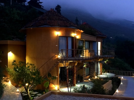Front of property – evening/night. Sapa Clay House - Mountain Retreat