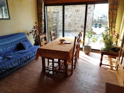 independent house F2 cabin