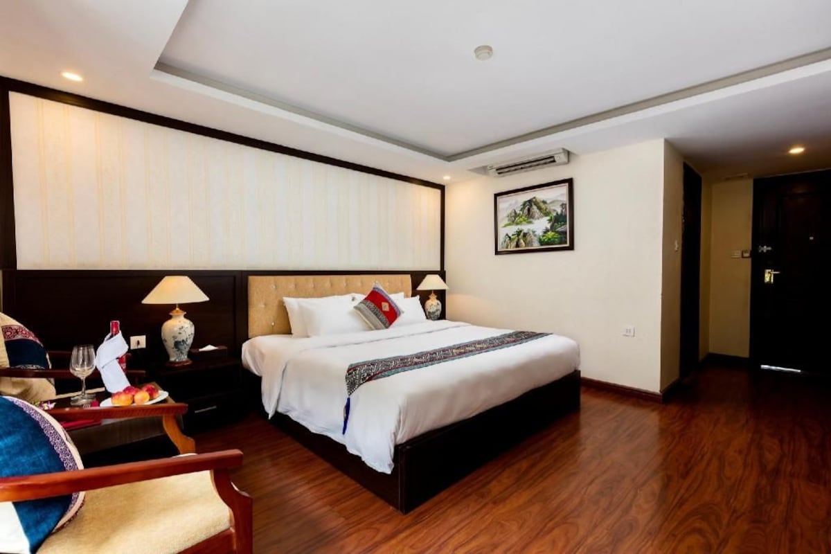 Minibar, in-room safe, desk, soundproofing
