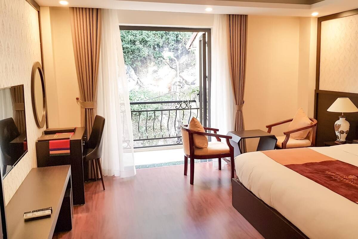 Minibar, in-room safe, desk, soundproofing