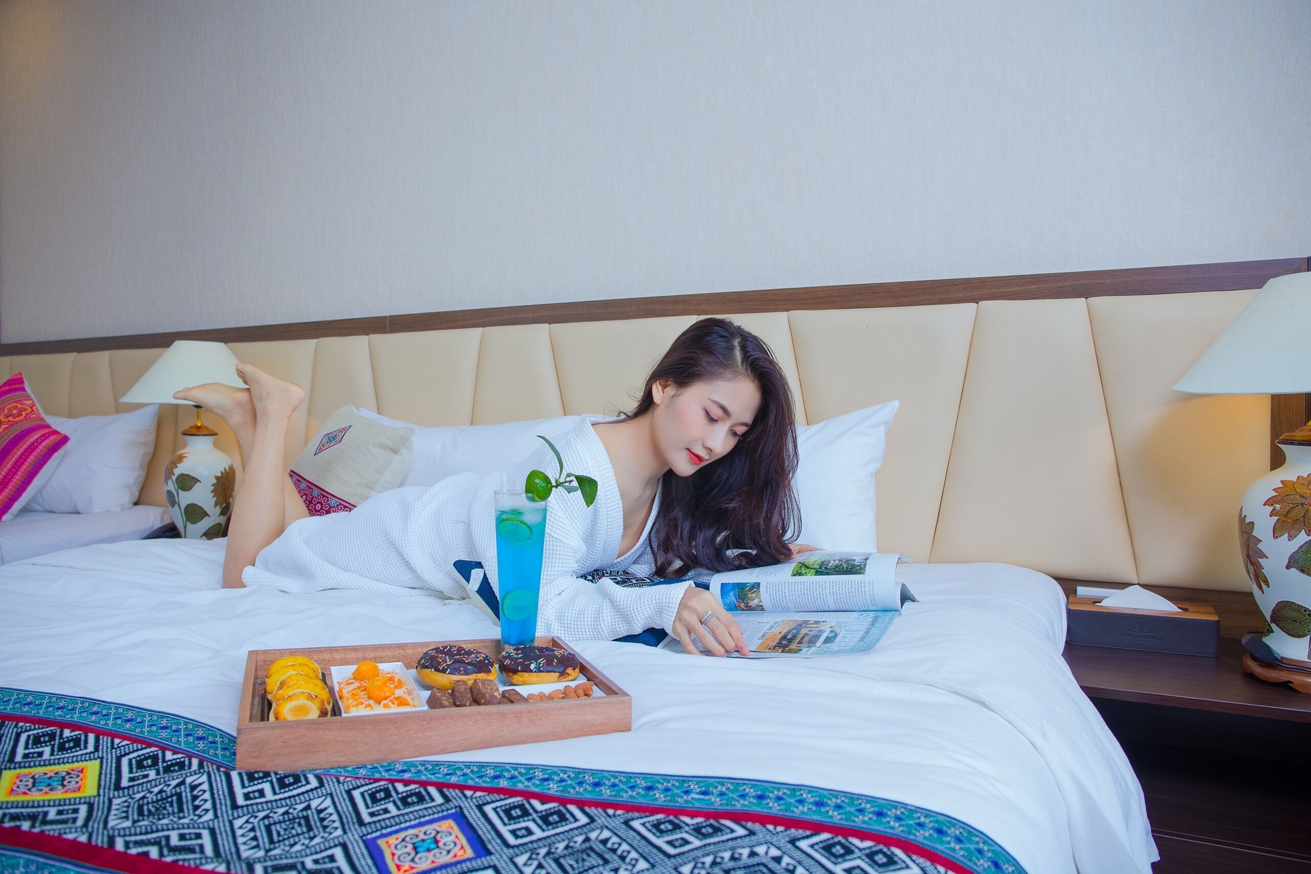 family deluxe mountain view | minibar, in-room safe, desk, soundproofing