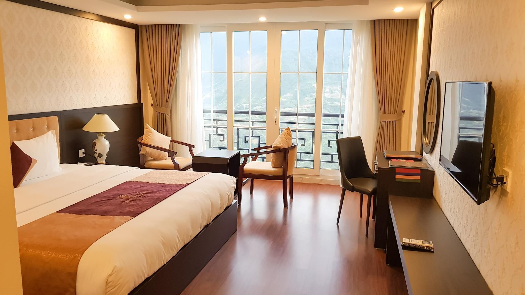 Minibar, in-room safe, desk, soundproofing