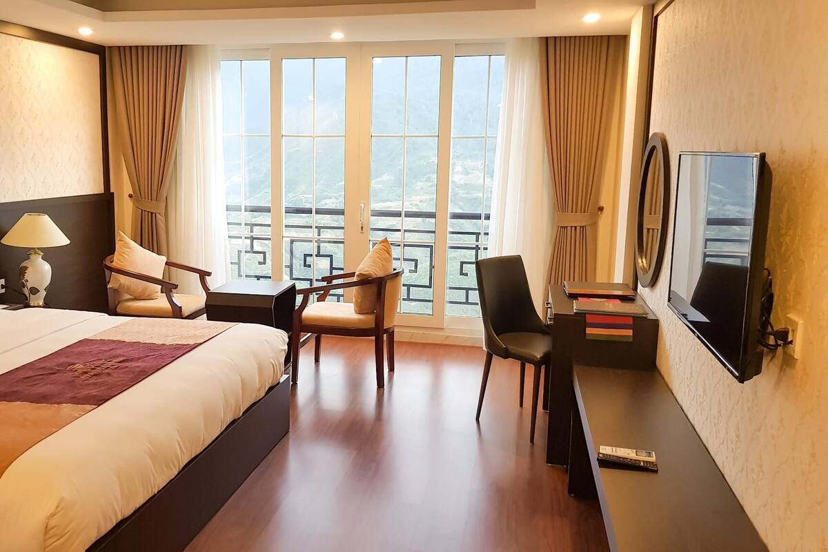 Minibar, in-room safe, desk, soundproofing