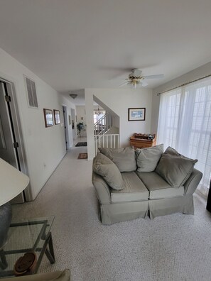 Smart TV, fireplace, video games, DVD player - Shenandoah Paradise!!
Best view!! Mountains and River
(Harpers Ferry)