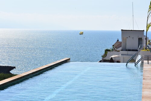 An Oasis For All Your Senses - 50 Meter Pool And Stunning Views, In Heart Of PV