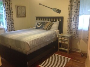 3 habitaciones, tabla de planchar con plancha, cuna de viaje y wifi