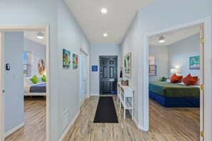 3 slaapkamers, een bureau, een strijkplank/strijkijzer, gratis wifi