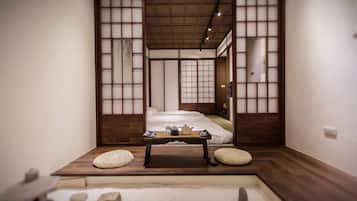 Quadruple Room (Tokugawa) | Desk, blackout drapes, free WiFi, bed sheets
