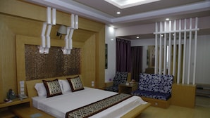 VIP 1 Room - Nam Phong Hotel (Hai Phong)