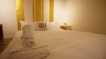 Double Room | Desk, blackout drapes, free WiFi