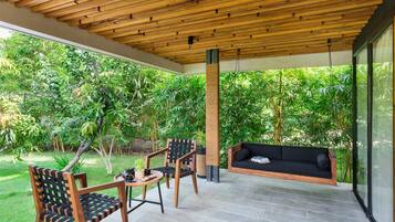 Woods Pavilion | Terrace/patio